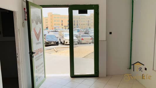 محل تجاري  للايجار في المدينة العالمية، دبي - IMG-20250818-WA0087. jpg