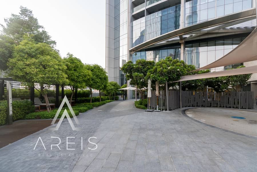 High-Floor 4BR in Address BLVD Downtown - Image 7