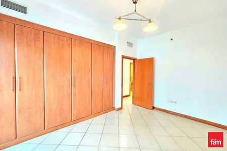 2 Bedroom Apartment for Rent in Dubai Marina, Dubai - BALCONY | MARINA VIEW | CHILLER FREE | VACANT