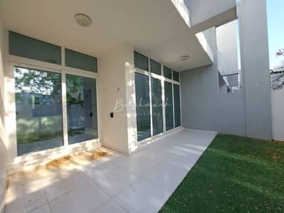 3 Bedroom Townhouse for Rent in DAMAC Hills 2 (Akoya by DAMAC), Dubai - Unfurnished / Near Pool / Landscaped Garden