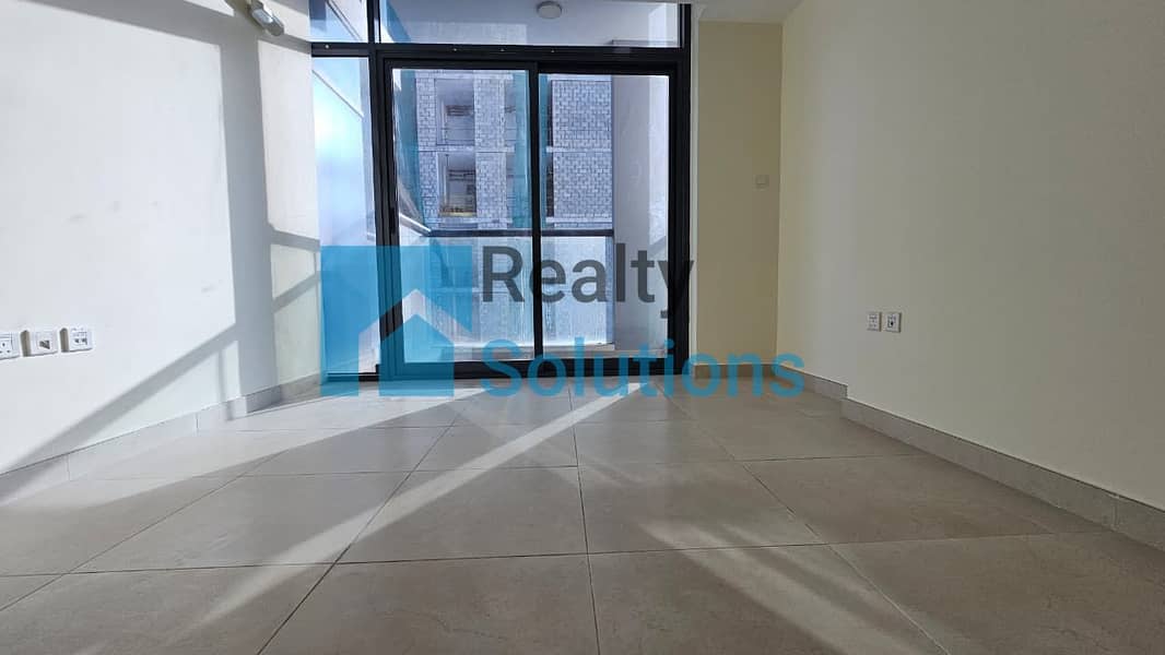 Hot deal | Spacious Layout | Cash or mortgage - Image 10