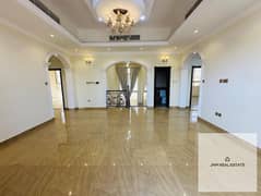 Spacious Villa| | Vacant | Great Location