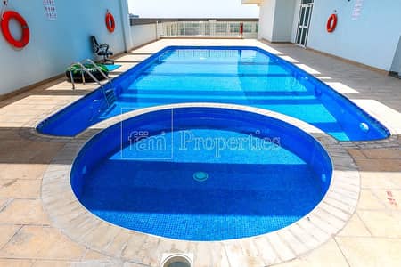 Large Corner Unit with Great Views Large Corner Unit with Great Views