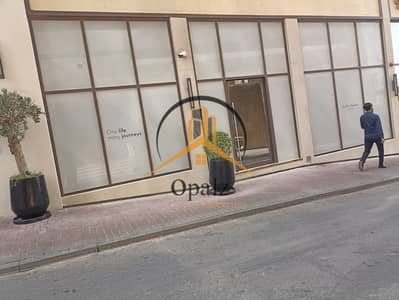 محل تجاري  للايجار في بر دبي، دبي - IMG-20250823-WA0003. jpg