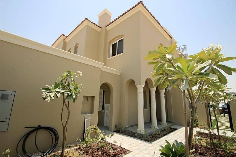 Pay in 6 years | 25% and move in | 0% DLD fees |  Spanish style townhouses