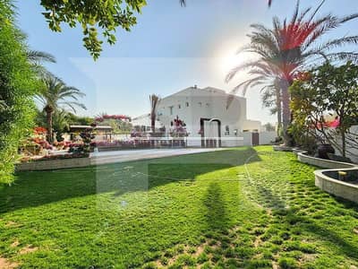 4 Bedroom Villa for Rent in The Meadows, Dubai - Rare Find | Signature Villa With Private Pool