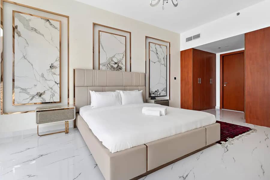 LAVISH & LUXURIOUS 2 BEDROOM | FULLY UPGRADED | PRIME LOCATION - Image 6