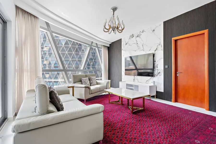 LAVISH & LUXURIOUS 2 BEDROOM | FULLY UPGRADED | PRIME LOCATION - Image 11