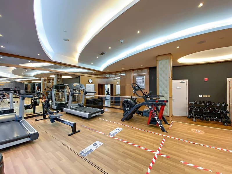 LAVISH & LUXURIOUS 2 BEDROOM | FULLY UPGRADED | PRIME LOCATION - Image 18