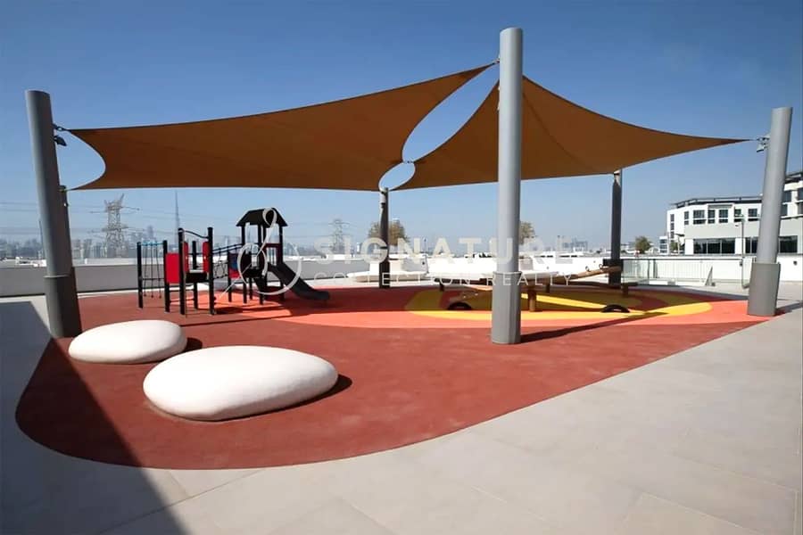 Furnished | Lagoon View | Contemporary Upgrades - Image 15