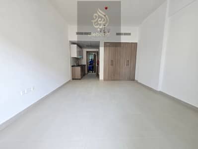 Studio for Rent in International City, Dubai - 20250823_095706. jpg