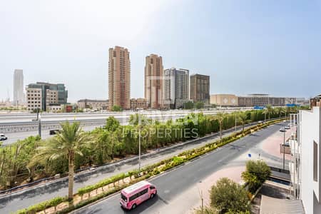 2 Bedroom Apartment for Rent in Jumeirah Village Circle (JVC), Dubai - Bright and Spacious Layout | Community View