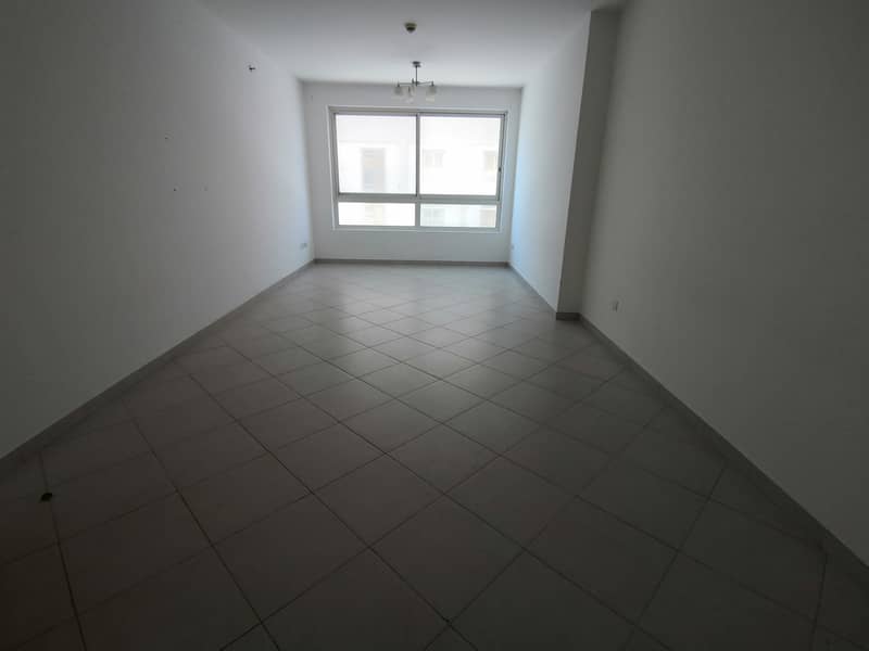 Luxurious 2 Br With Storage And One Month Free With Open View Luxurious 2 Br With Storage And One Month Free With Open View