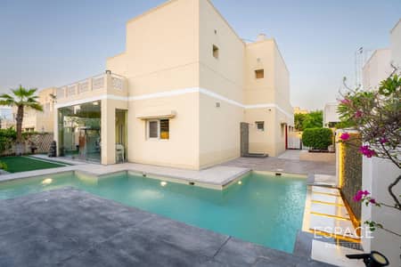 4 Bedroom Villa for Rent in The Meadows, Dubai - 4 BR Plus Maids | Single Row | Upgraded