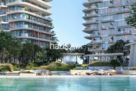 1 Bedroom Flat for Sale in Palm Jumeirah, Dubai - Iconic Beachfront |High-End Apartments |Smart Home