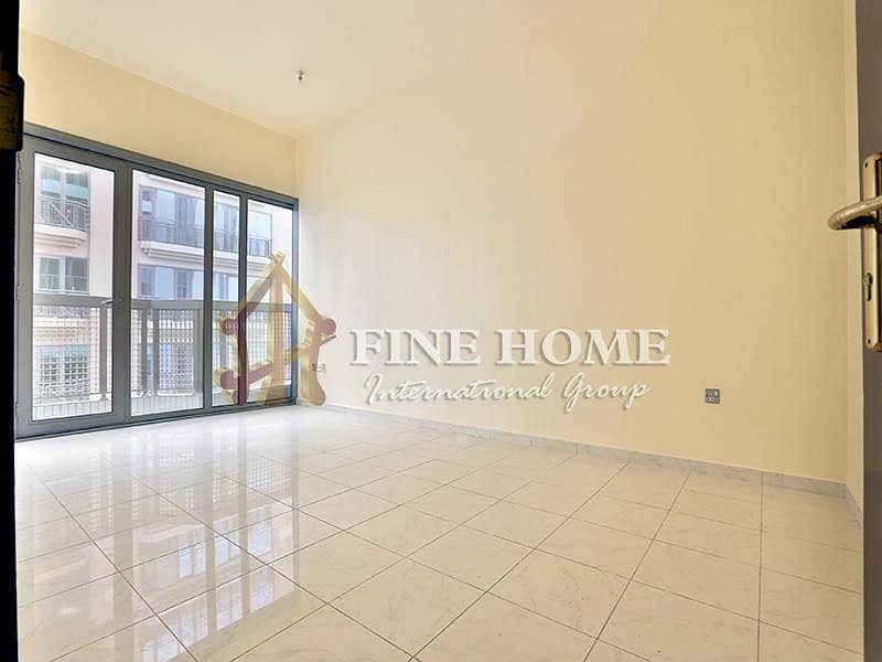 Spacious clean 1BR Apartment In Airport Road