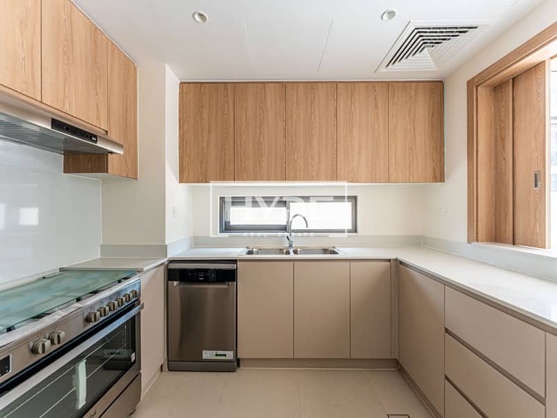 4 Ensuite Bedrooms + Maid | Roof Terrace