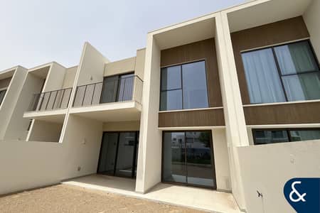 3 Bedroom Villa for Rent in The Valley by Emaar, Dubai - Brand New | Open Plan Living | Available