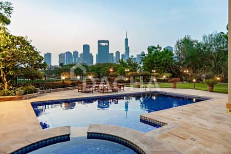 5 Bedroom Villa for Sale in Jumeirah Islands, Dubai - ULTRA-RARE/16,000 SQFT PLOT/LAKE AND SKYLINE VIEW