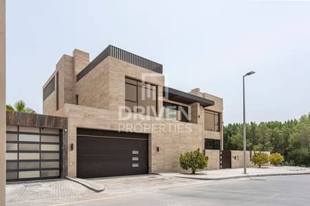 5 Bedroom Villa for Sale in Nad Al Sheba, Dubai - Corner Plot | Park Views | Pool with Jacuzzi