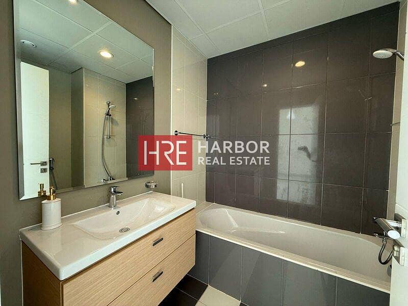 Middle closed kitchen | Ready to Move In | Terrace - Image 9