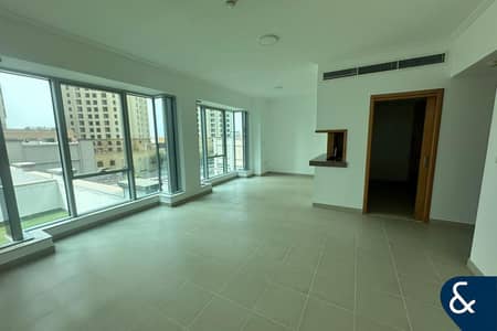 1 Bedroom Apartment for Sale in Dubai Marina, Dubai - 1-Bed Apartment | EMAAR | Community View