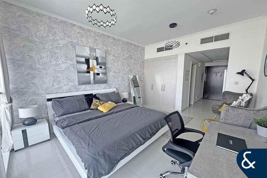 Beautifully Furnished | Golf Views | Vacant Beautifully Furnished | Golf Views | Vacant