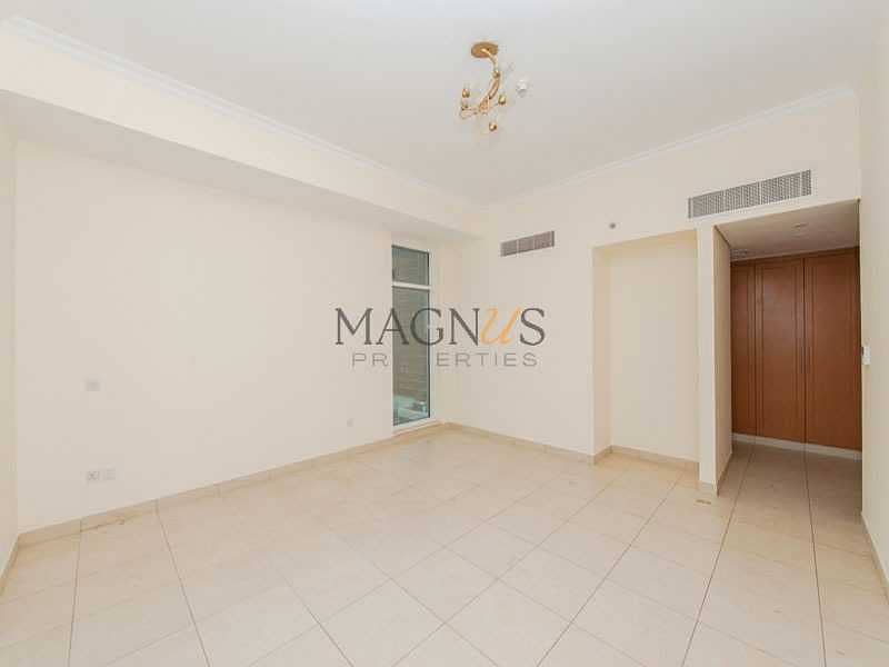 VACANT PARTIAL MARINA & LAKE VIEW - Image 12