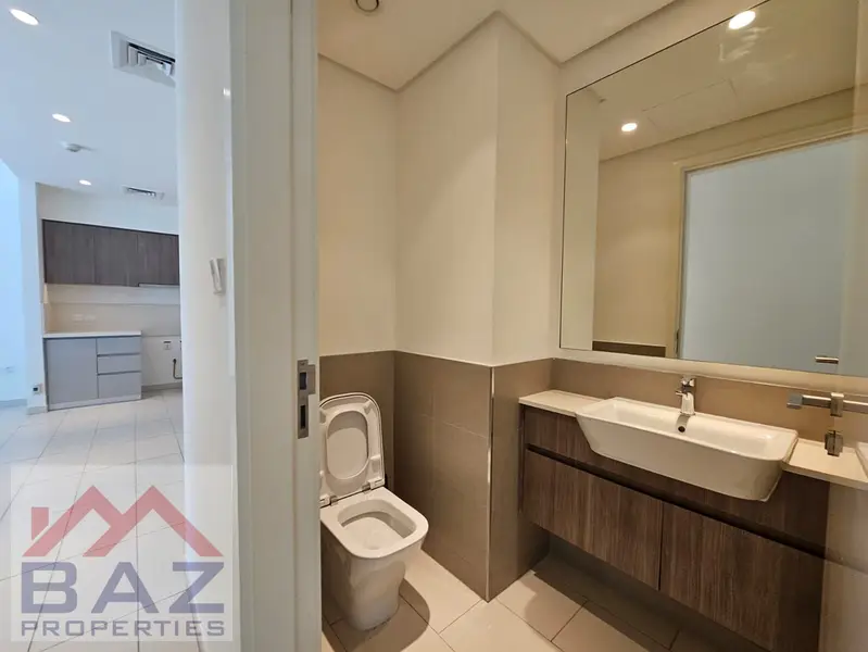Upgraded | Spacious Balcony | High ROI