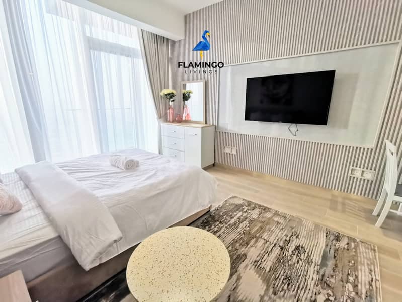 Stylish, Bright & Well-Connected - Prime Location