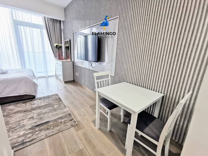 Stylish, Bright & Well-Connected - Prime Location - Image 12