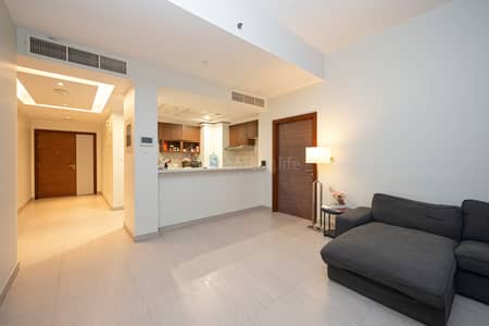 2 Bedroom Apartment for Rent in Bur Dubai, Dubai - Luxury 2BHK | Upgraded | Elegant | Open Plan
