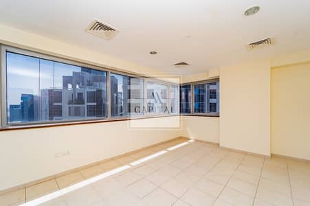 Studio for Rent in Business Bay, Dubai - Downtown | High Floor | Spacious Layout