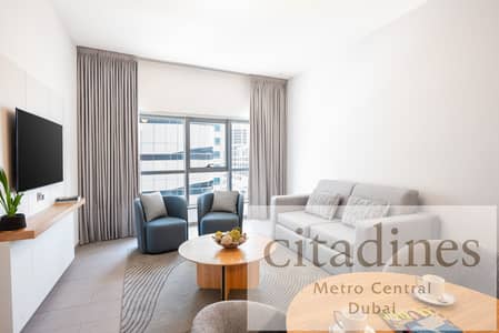 1 Slaapkamer Hotel Apartment te Huur in Barsha Heights (Tecom), Dubai - Premier 1BR -Living Room 4. jpg