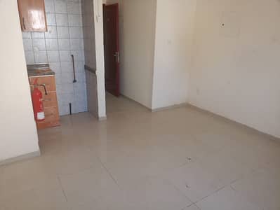 استوديو  للايجار في النباعة، الشارقة - IMG-20250826-WA0114. jpg
