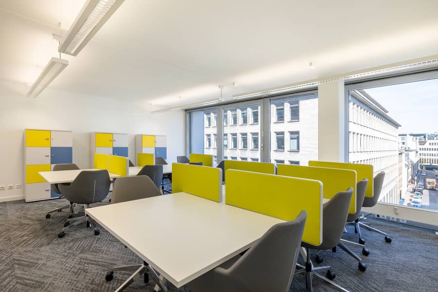 9 Regus Königsallee 92a 1426 Dusseldorf Germany Coworking. jpeg