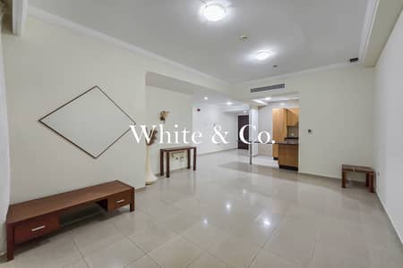 1 Bedroom Flat for Sale in Dubai Marina, Dubai - Vacant Now | Upgraded | Spacious Layout