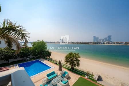 6 Bedroom Villa for Rent in Palm Jumeirah, Dubai - Fully Furnished | Huge Layout | Waterfront Living