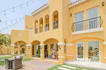 4 Bedroom Villa for Sale in Dubailand, Dubai - Beautifuly Renovated | Huge Plot | Private Garden