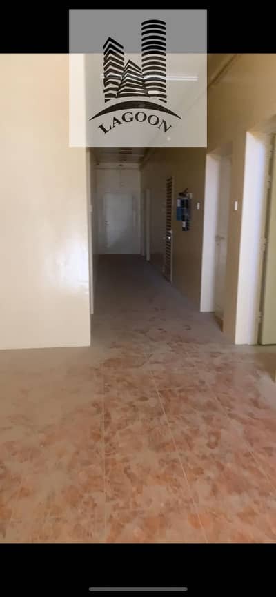 سكن عمال  للايجار في عجمان الصناعية، عجمان - WhatsApp Image 2025-08-21 at 20.20. 39. jpeg