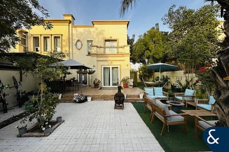 فیلا 3 غرف نوم للبيع في الينابيع، دبي - فیلا في الينابيع 11،الينابيع 3 غرف 6250000 درهم - 12628487