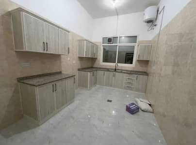 فلیٹ 3 غرف نوم للايجار في الشامخة، أبوظبي - IMG_8060. jpg