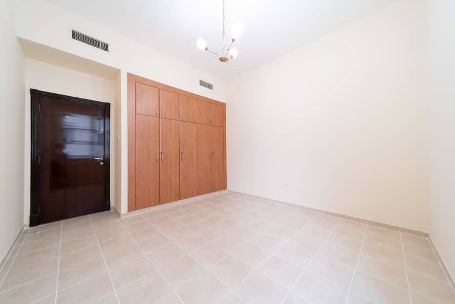 6 7R208252. jpg
