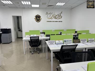مکتب  للايجار في كورنيش عجمان، عجمان - IMG-20250817-WA0004. jpg