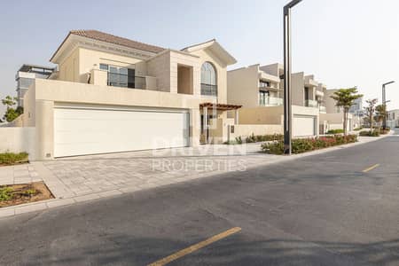 5 Bedroom Villa for Sale in Mohammed Bin Rashid City, Dubai - Sought After Villa | Lagoon and Pool View