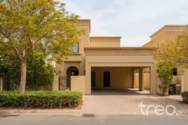 Heart of Casa | Spacious Living | Vacant