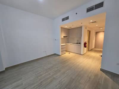Studio for Rent in Yas Island, Abu Dhabi - Studio for Rent in Water’s Edge