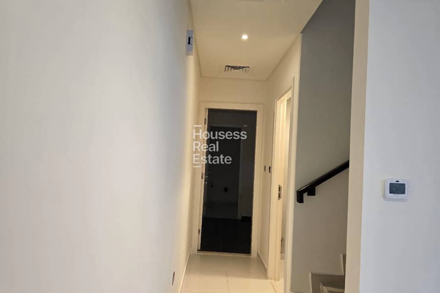 BEAUTIFUL DESIGNED | CORNER UNIT | SINGLE ROW