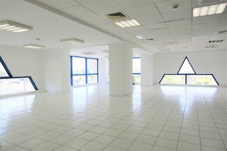 مکتب في شارع المطار 75000 درهم - 4251339 مکتب في شارع المطار 75000 درهم - 4251339