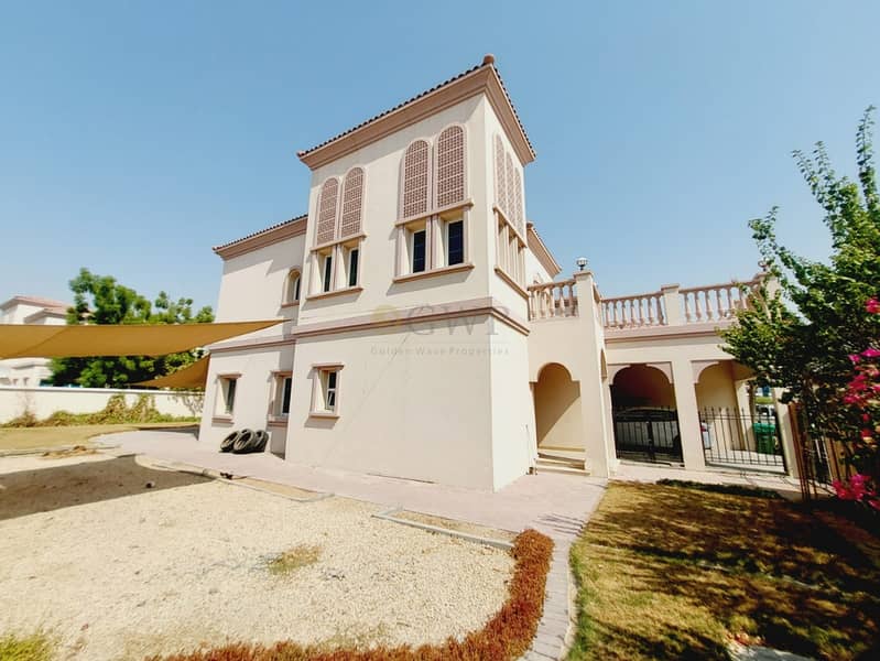 Corner | Next To Park | Private | Sunny and Bright - Image 17